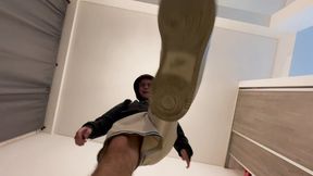 Fight between shrunken and giant (POV Shrunken) Yalun vs Justin.