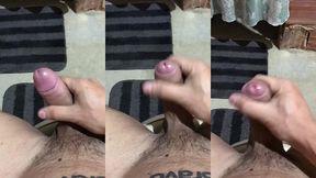 me masturbando ate gozar no banheiro de casa