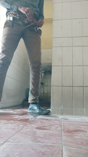 Tamil10inches pissing session   Clip 2