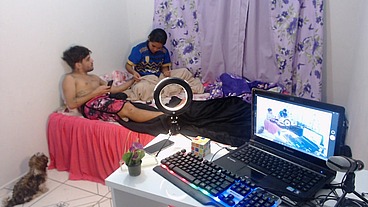 E SO ELE VER MINHA BUCETINHA PEQUENA QUE ELE JA QUER COMER NÉ FLAKAEL PJTX