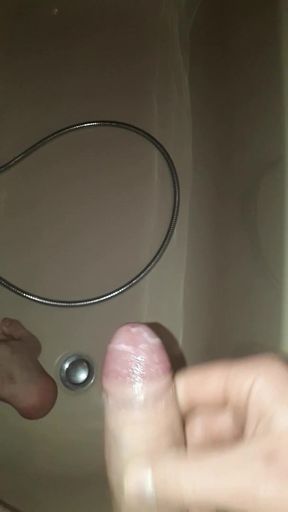 Big load of cum in my bathtube