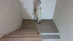 Girlfriend ki Khala ko choda-Late Night Gifting Date On stairs