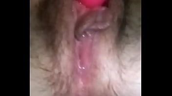 Masturbing with vibrator and having a big orgasm (visible contractions)