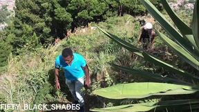 asi inicia la nueva aventura con nuestra amiga de clases, con la cual fuimos a explorar un bosque y termiamos cogiendo a mitad de el bosque