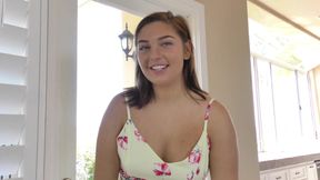 Vivian Taylor Eats Her Friend&#039;s Stepdad&#039;s Asshole