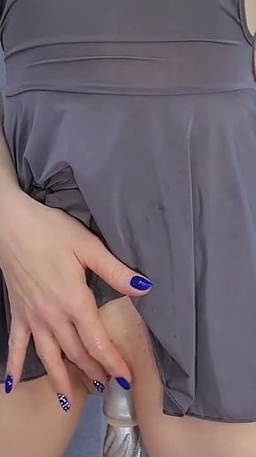 Bedpost Fetishes. Petite Horny MILF Stretched Her Pussy After Bed Post Riding