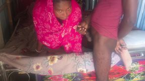 Desi hot bhabhi ko doggy style mein chudai ki