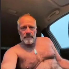 Daddybears live car wank