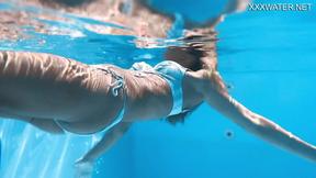 ”Hungarian large tits blonde pornstar Candee Licious”