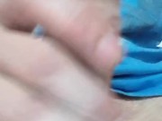 Masturbándome mi jefa me descubre