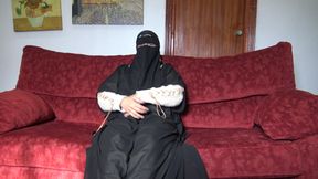 Big Tits Hairy Mature Muslim Aunty Shows Stepson Her Hairy Pussy