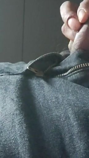 Apne kam wali bai ke Bhajan mein fati Hui Dekhi usne chaddi dekh li   Clip 1