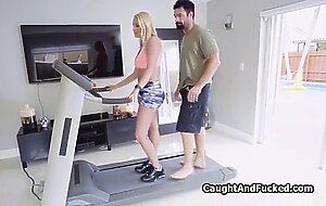Voyeur sucked on treadmill by big tit