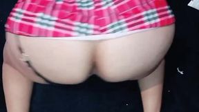 mi novia se puso una mini faldita y una lenceria muy sensual para que la penetrara delicioso