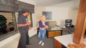 bridgette daniels takes mr majic balls deep in her ass for the first time