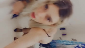 Sexy Babe Getting Pounded by Mechanical Dildo
