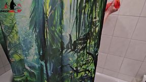 Roommate Films Me Taking a Shower and Jerks off
