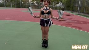 ANIMADORA FOLLANDO EN LA CALLE