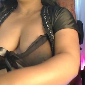 Hot Desi Girl Sex Hot Dress in Boobs Show.