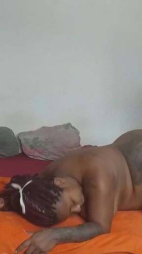 Morena Gostosa Chupou E Sentou No Pau Preto