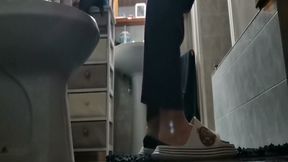 Camera on the Floor, Huge Ass and Sound Farts