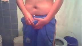 mi primera paja en el ba&ntilde_o