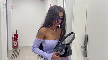 vizinha mandrake safada cheia de tesao foi da pro vizinho pauzudao