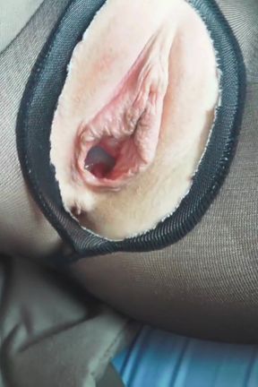 Blonde babe give a nice blowjob and a fuck