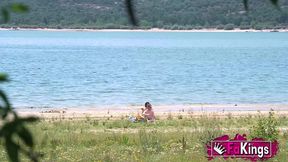 no one can resist this cuban bombshell! amanda luxor looks for men to fuck in public