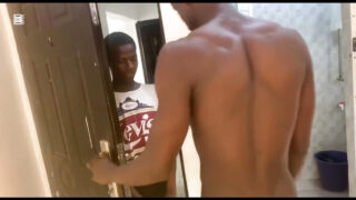 Blowjob, Reiten, Schwarz, Papa, Mann – Hardcore-Video von dünnen indischen Amateur-Schwulen beim Arschfick