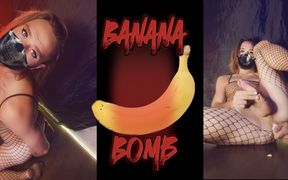 Bitch Fucks Herself with a Banana and Has Fun