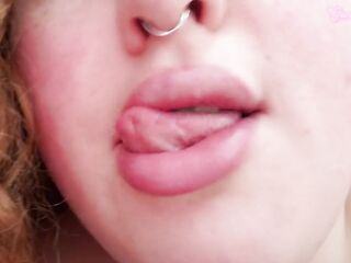 giantess GF shrinks me, teases me with feet and puts me inside big beautiful woman snatch