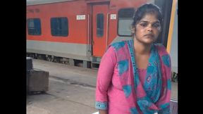 🥵INDIAN TRAIN Hot Indian Nabour Girl Sucking Dick So Good And Recieve Warm Cum In Mouth