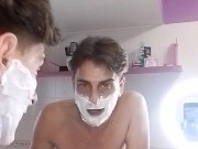 Caffè barba con pisciata finale mentre vi racconto le mie chiavate