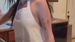 Baking Nude and Squirting