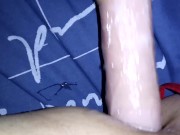 Abierto de piernas y la máquina follandome el ano