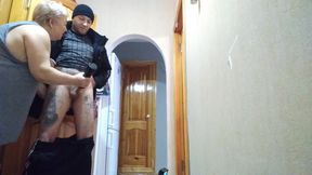I tried out a sex toy for my husband on a courier