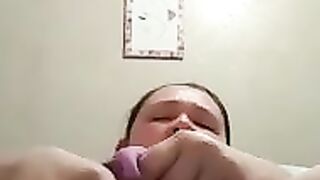 Gigantic tit Skank takes 9 inch dildo