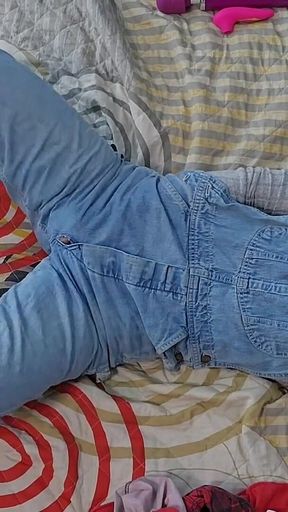 Lee Overall and Hunter Boots Masturbation to Squirting