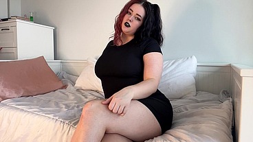 Goth girl laughs at your tiny cock SPH JOI