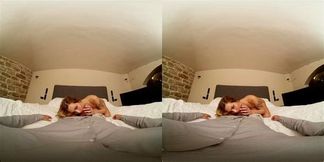 Russian Babe Zlata Shine Loves Anal Sex After a Bath