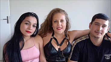Kellenzinha breaking into Vitoria's pink ass