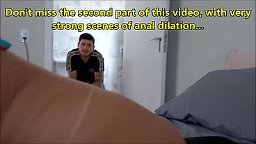 Kellenzinha breaking into Vitoria's pink ass