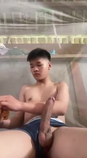 Huge dick jerking