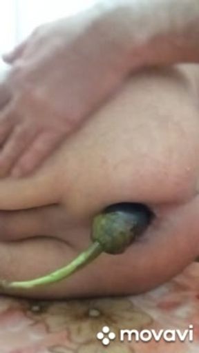 التماس می‌کنه تو کونش بذارمIranian peach puts eggplant in her fiancé's anusهلوی ایرانی امشب