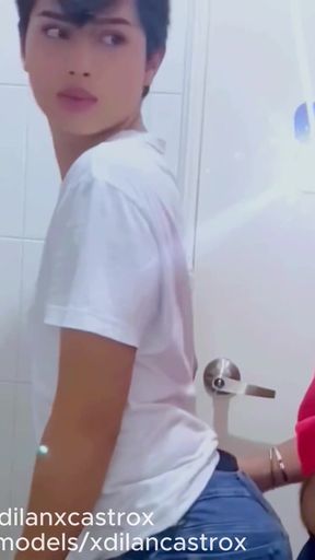 STRAIGHT ATHLETE TOOK OFF THE CONDOM AND FUCKED ME BAREBACK WITHOUT REALIZING IT, HE CAME INSIDE MY GAY ASS. CREAMPIE&hellip;   Clip 1