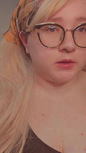 Oral Feels so Good, I Get so, so Wet Everytime I Fuck My Throat!!