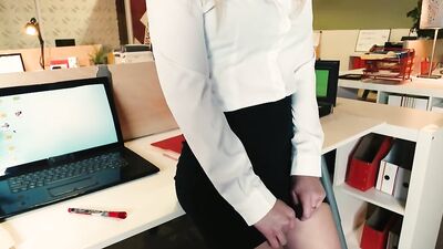 Secretary Goldie Rush blows co-worker and gets fucked from behind