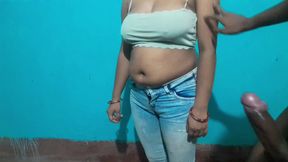 Sister-in-law gets, Saale alone at home