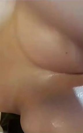 Latest Indo Bokep, a Clear Cuddly Girl Sends a Bacol to Her Boyfriend